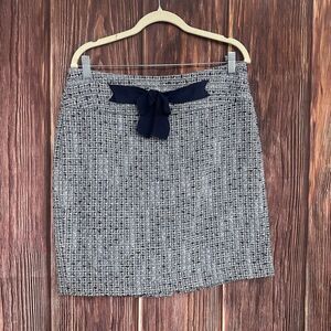 Ann Taylor Loft Skirt Blue White Lined Tweed Bow Rear Split Side Zip Size 8
